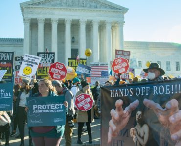 Roe v Wade abortion protesters